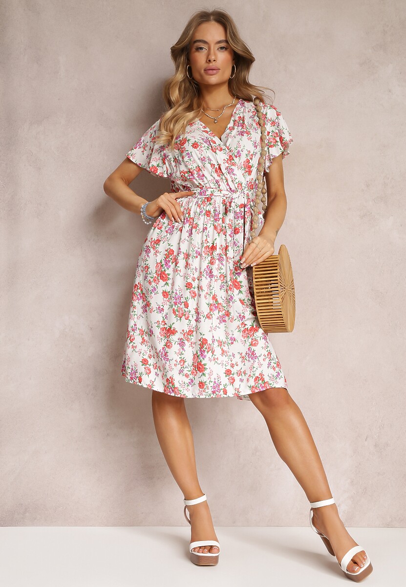 Biała Wiskozowa Sukienka Midi w Kwiaty z Gumką w Pasie i Materiałowym Paskiem Aidenia