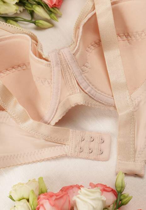 Jasnobeżowy Gładki Biustonosz z Cienkimi Ramiączkami z Regulacją Kashla