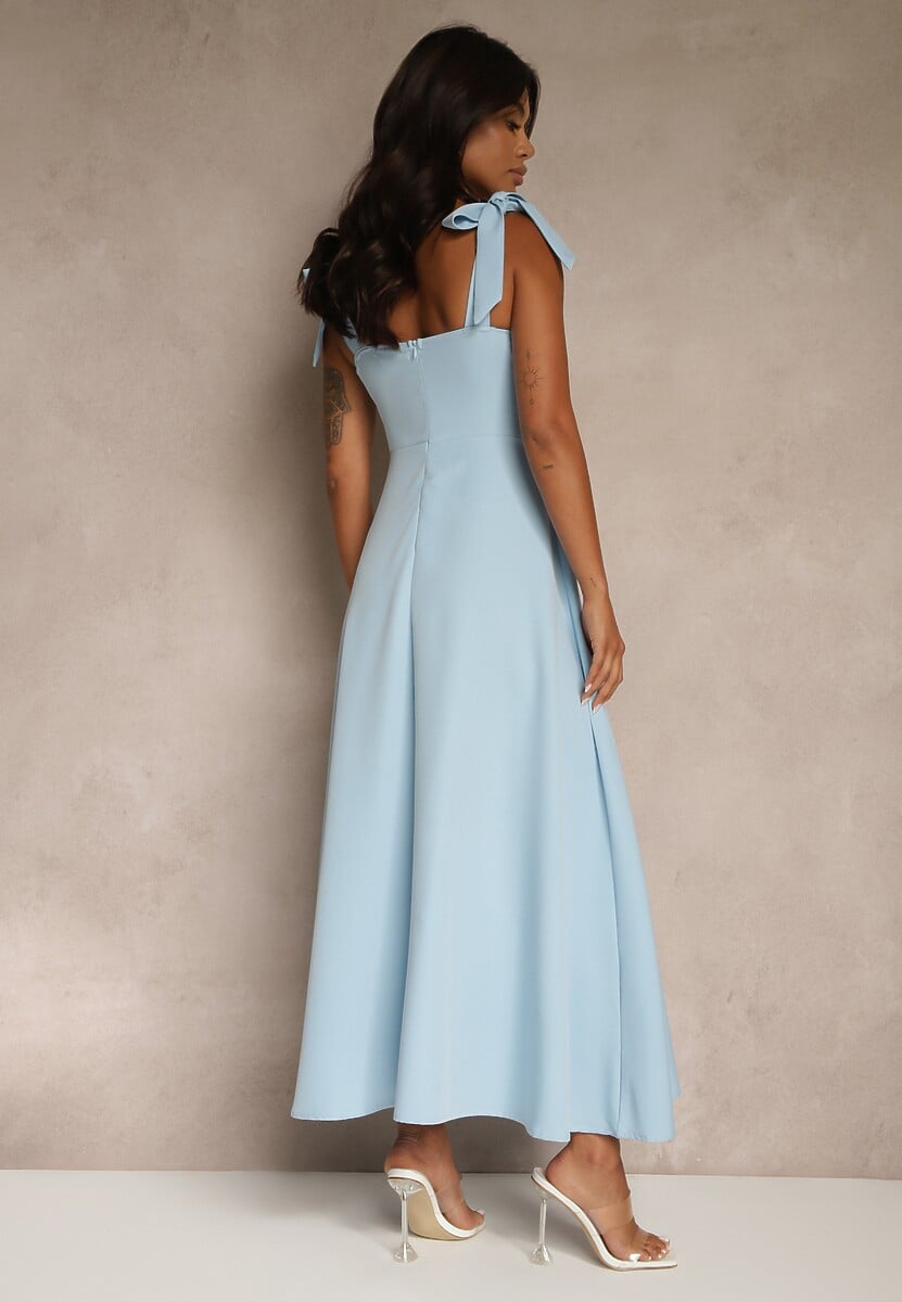 Niebieska Sukienka z Wiskozą o Rozkloszowanym Kroju z Wiązaniem Nilafeia