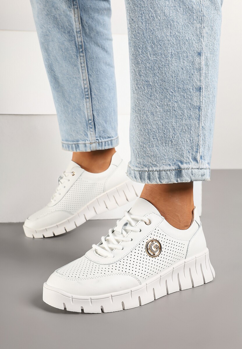 Białe Skórzane Sneakersy z Metaliczną Ozdobą i Skórzaną Wkładką Milothra