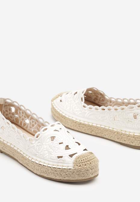 Białe Płaskie Espadryle z Ażurową Cholewką Elearwen