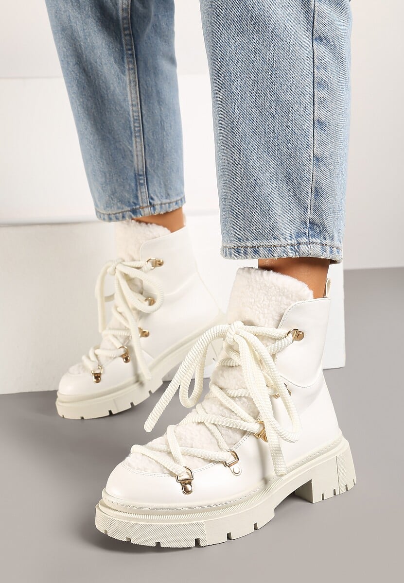 Czarne Traperki Wiązane na Sznurek Ozdobione Kożuszkiem Sidonnie