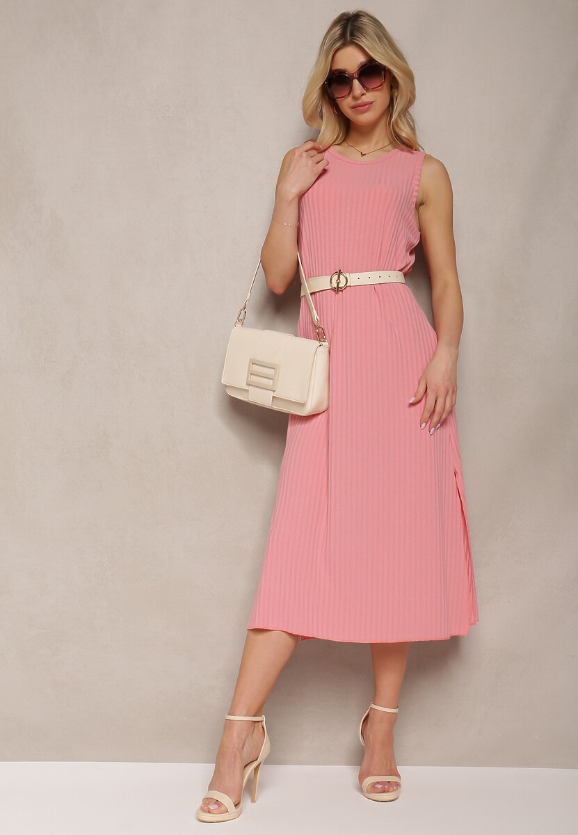 Różowa Sukienka o Pudełkowym Fasonie bez Rękawów z Rozcięciami Obilira