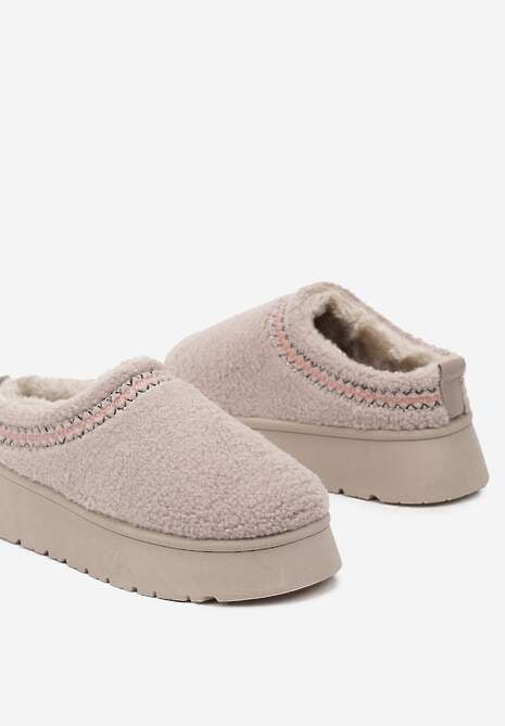 Ciemnobeżowe Śniegowce na Platformie Ozdobione Haftem i Niską Cholewką Zinnicira