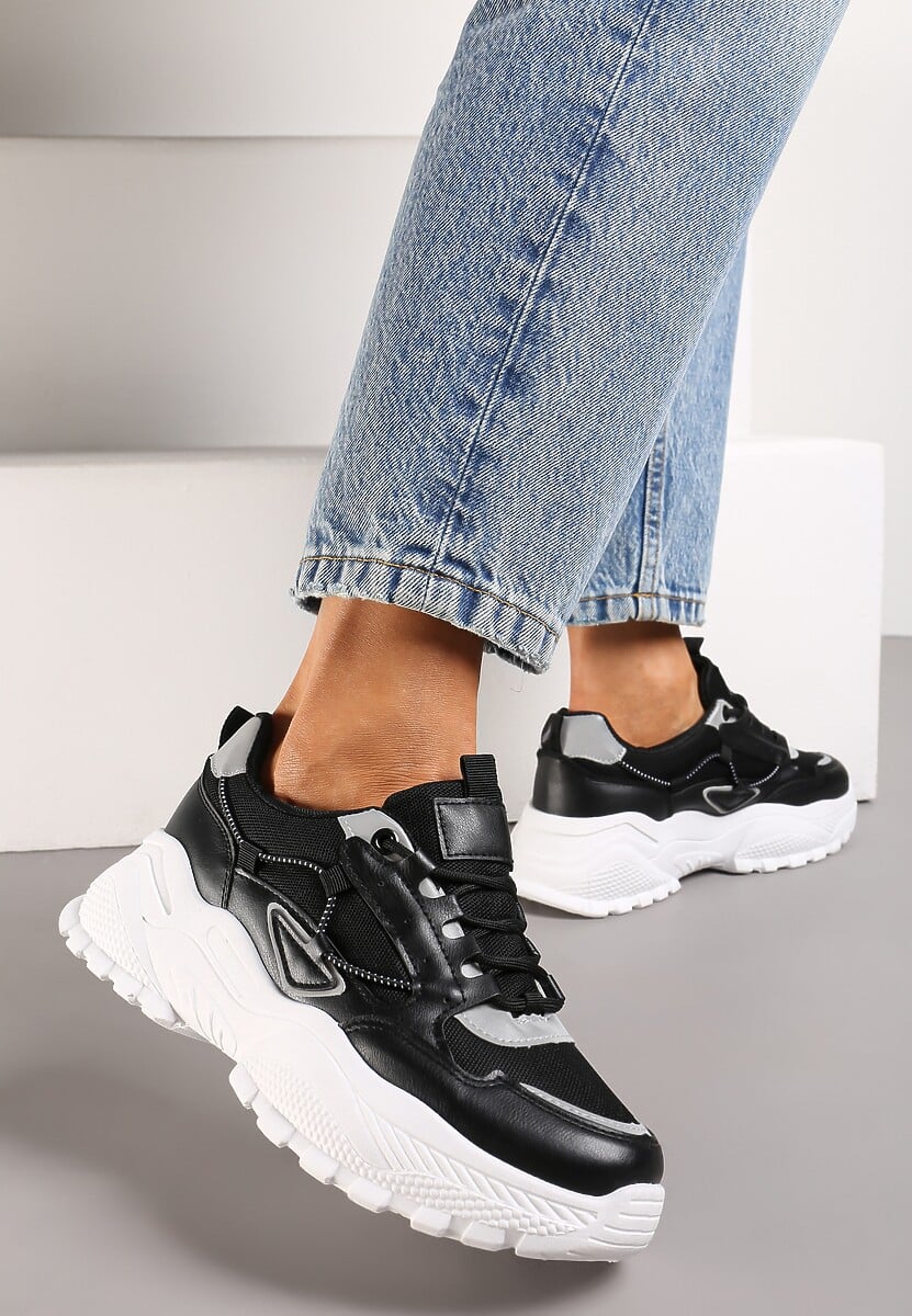 Czarno-Szare Sneakersy na Tłoczonej Podeszwie Zdobione Sznurkiem Wokół Pellesti
