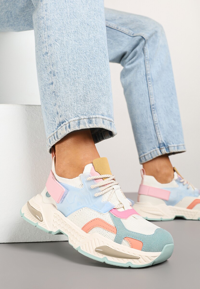 Niebiesko-Białe Sneakersy w Streetwearowym Stylu z Ozdobnym Rzepem Akkaria