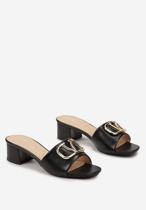 Czarne Klapki z Kwadratowym Noskiem na Obcasie z Metaliczną Aplikacją Olivima