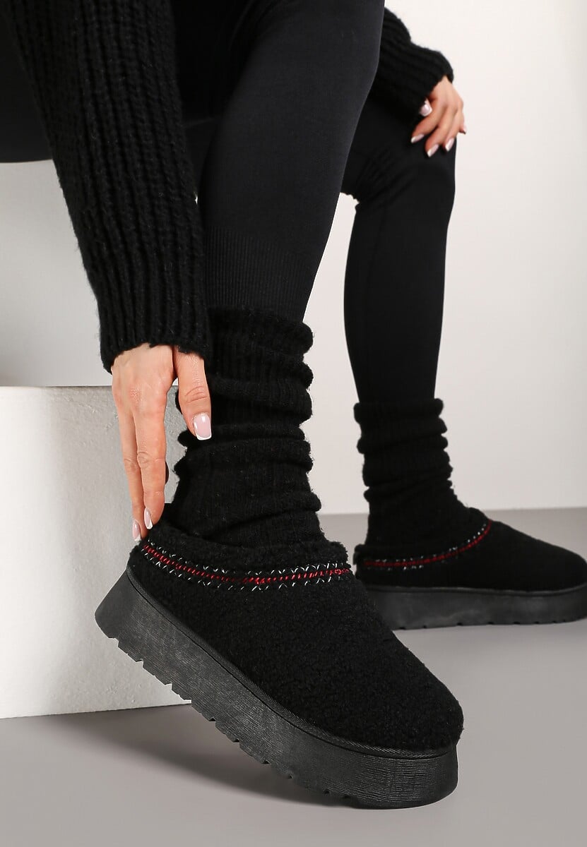 Czarne Śniegowce na Platformie Ozdobione Haftem i Niską Cholewką Zinnicira