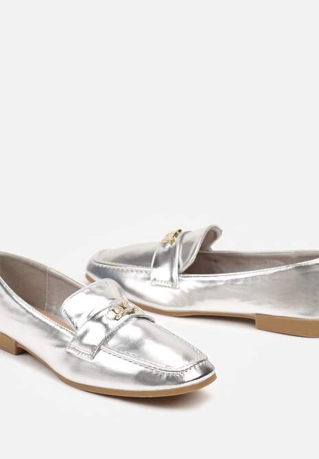 Srebrne Mokasyny na Płaskiej Podeszwie Ozdobione Cyrkoniami Nevthany