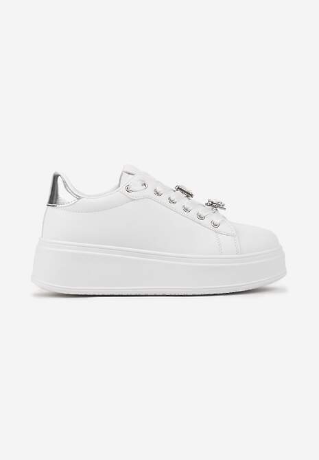 Biało-Srebrne Sneakersy z Biżuteryjnymi Aplikacjami i Platformą Tanami