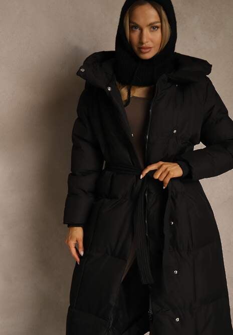 Czarna Długa Kurtka z Pikowanymi Przeszyciami Kapturem i Wiązanym Paskiem Zalirra