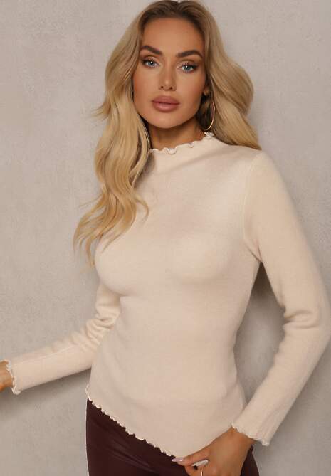 Beżowy Sweter z Wełną przy Dekolcie Ozdobiony Falbanką Seatoria