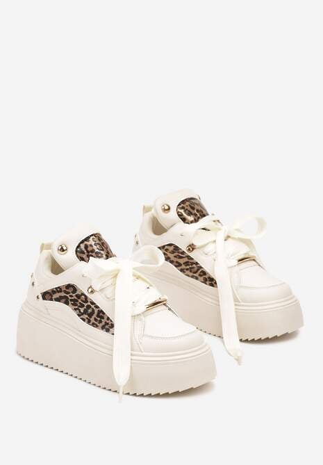 Panterkowe Sneakersy na Platformie Ozdobione Nitami i Metalicznymi Elementami Azista