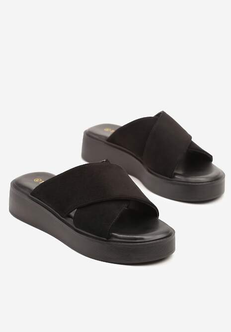 Czarne Klapki na Grubej Podeszwie Ozdobione Szerokimi Paskami Fellio