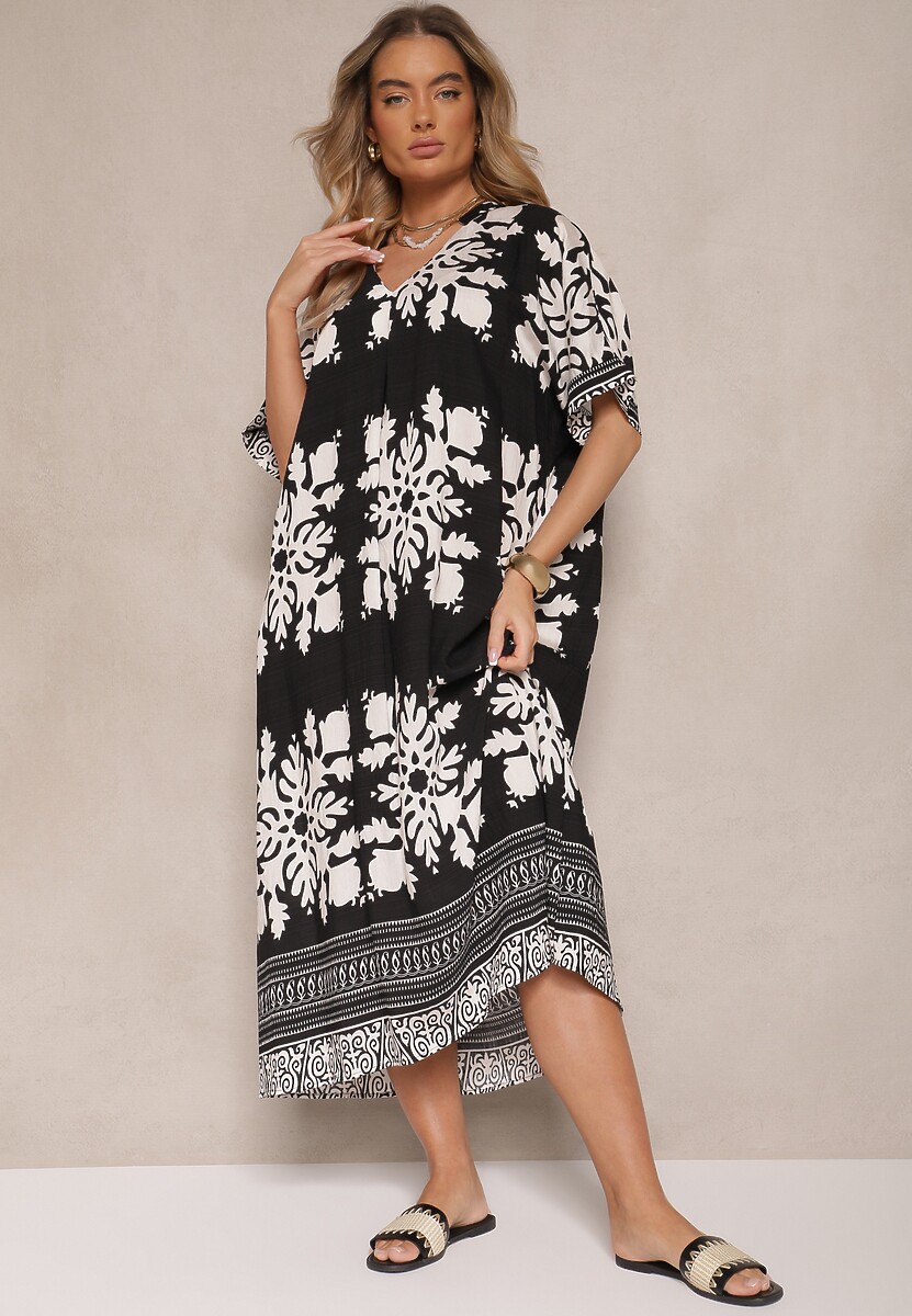 Biała Wiskozowa Sukienka o Pudełkowym Kroju z Dekoltem w Serek Adellira