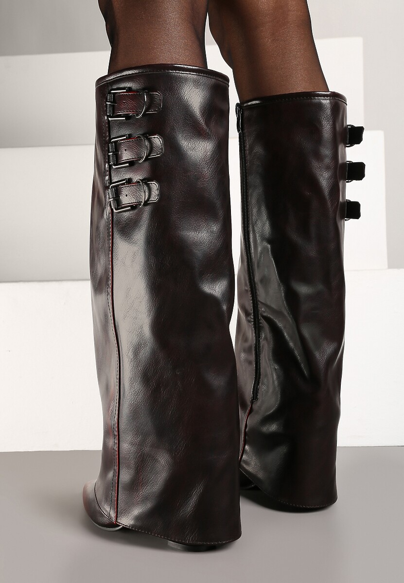 Bordowe Kozaki na Słupku z Wywiniętą Cholewką Klamrami i Paskami Renniel