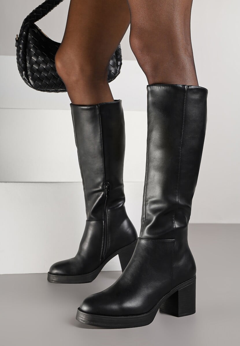 Czarne Kozaki na Słupku z Lekkim Ociepleniem Cetilda