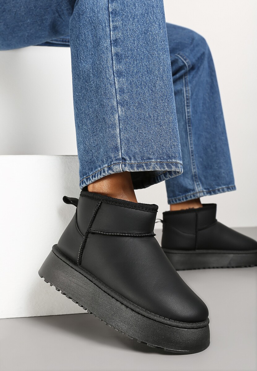 Czarne Wsuwane Gładkie Śniegowce Casualowe na Grubej Podeszwie Tinaretia