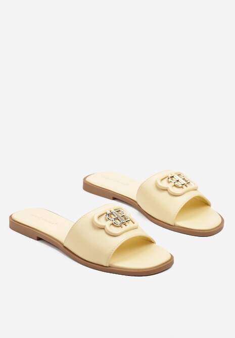 Żółte Klapki z Ozdobą na Pasku Ronimea