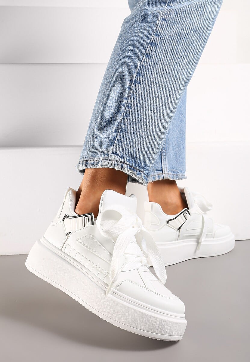 Białe Sneakersy Na Niskiej Platformie z Szerokimi Sznurówkami we Wzorek Vidira