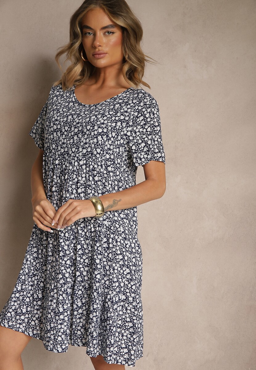 Czarna Rozkloszowana Sukienka z Bawełną w Kwiaty Mevazia