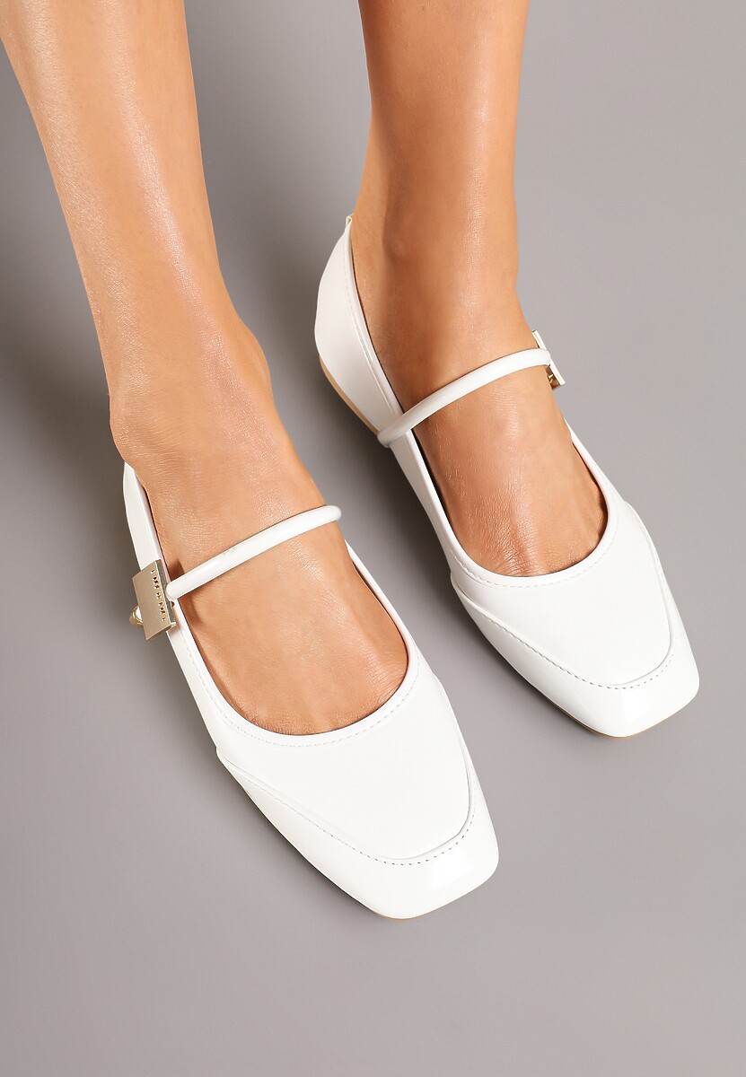 Białe Balerinki z Lakierowaną Wstawką i Ozdobną Sprzączką Neorwen