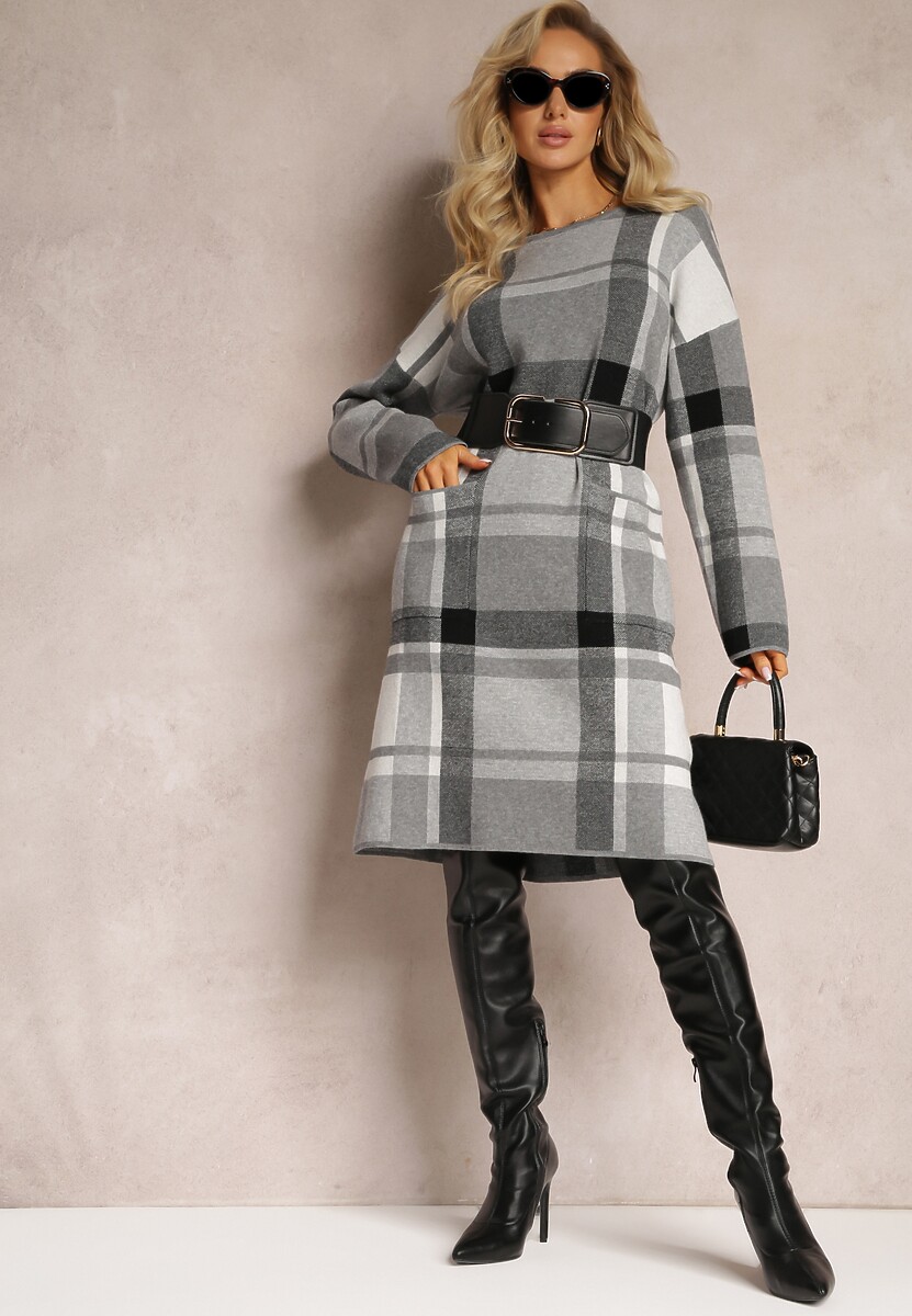 Szara Dzianinowa Sukienka Midi Ozdobiona Wzorem w Kratę Bimara