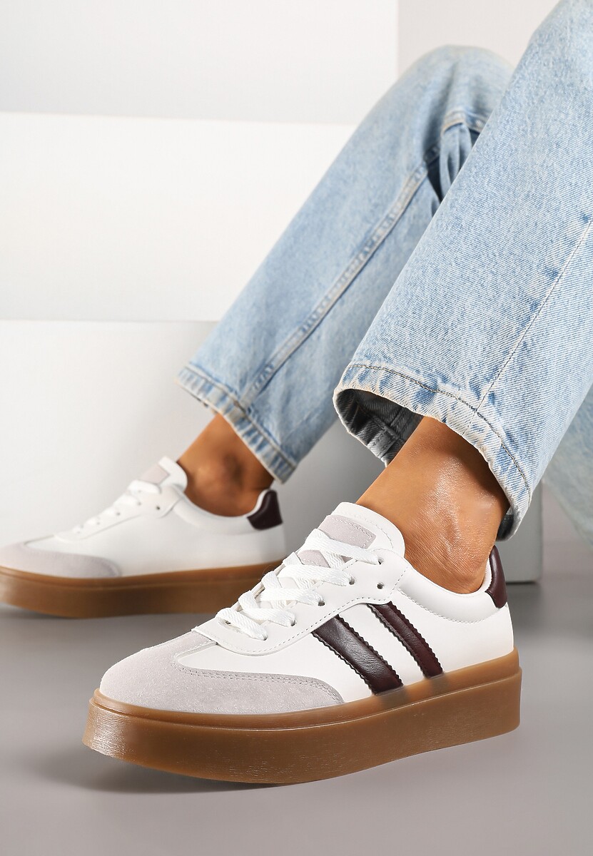 Biało-Bordowe Sneakersy na Kauczukowej Podeszwie Ozdobione Paskami Nilimea