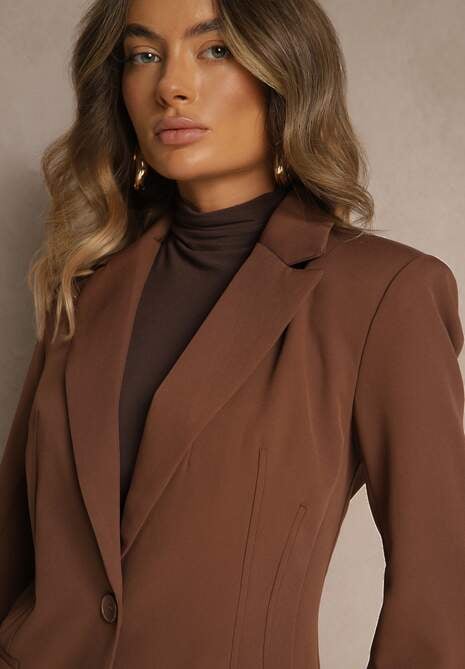 Brązowa Marynarka VICES o Taliowanym Kroju z Podkreślonymi Ramionami Arivita