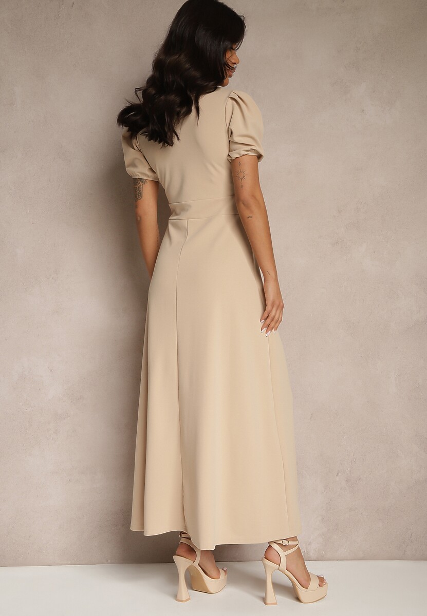 Jasnobeżowa Rozkloszowana Sukienka z Lekko Bufiastymi Rękawami i Dekoltem V Efrusae