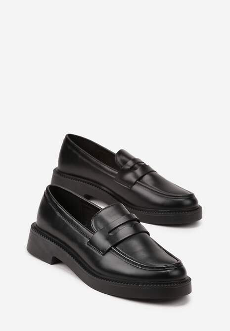Czarne Mokasyny Vices Ozdobione Przeszyciami Racce