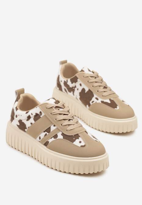 Brązowo-Białe Sneakersy na Tłoczonej Platformie z Paskami Ozdobione Printem w Krowie Łaty Rilasena