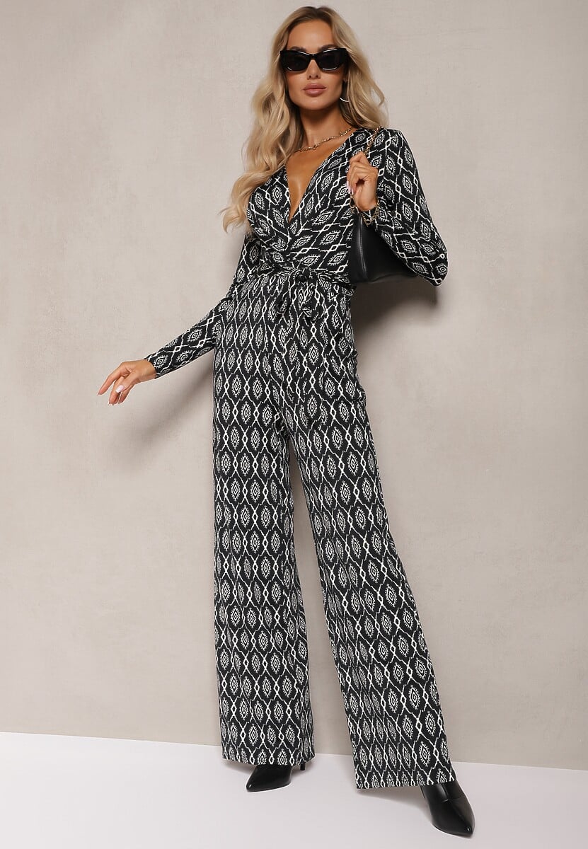 Czarny Taliowany Kombinezon z Szerokimi Nogawkami i Wiązanym Paskiem Acaelia