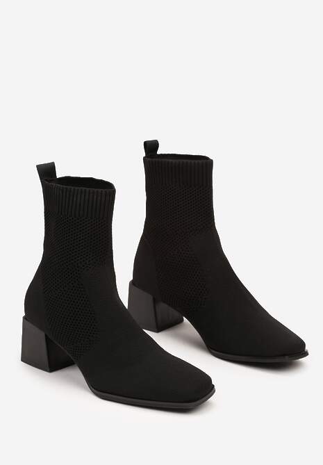 Czarne Botki na Słupku z Elastyczną Cholewką Nevliese