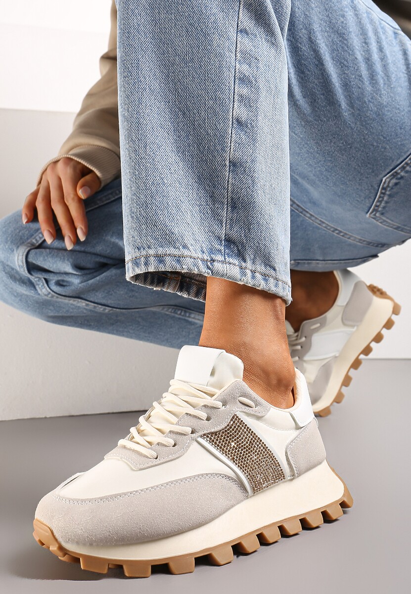 Beżowe Sneakersy z Szerokim Protektorem i Brokatową Naszywką Thesalia