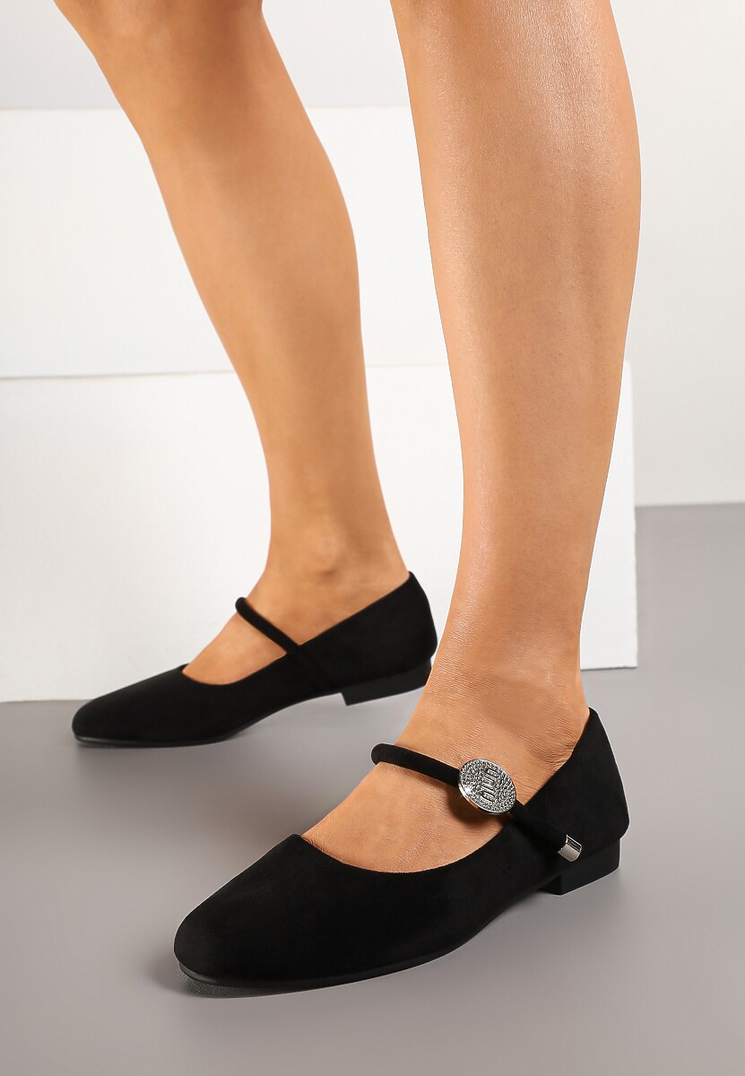 Czarne Balerinki na Płaskiej Podeszwie ze Skórzaną Wkładką Ozdobione Metalową Aplikacją Savilae