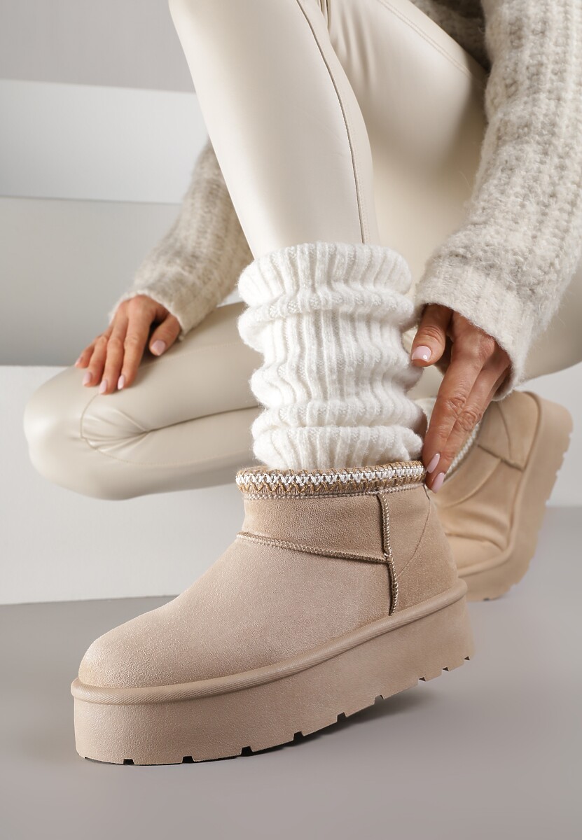 Czarne Śniegowce na Platformie z Haftem przy Cholewce Sewnera