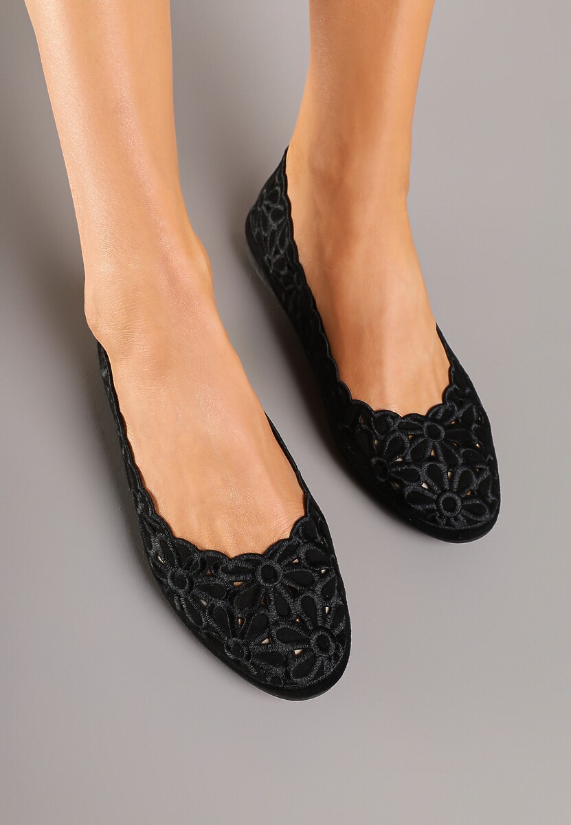 Czarne Ażurowe Balerinki Vices z Haftem w Kwiaty Efasania