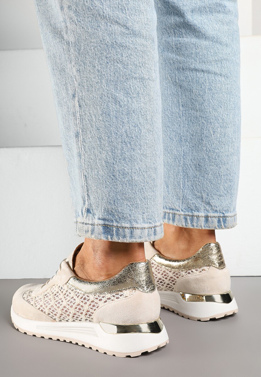 Beżowe Sneakersy z Ażurowym Zdobieniem i Metalicznymi Wstawkami Sesovienna