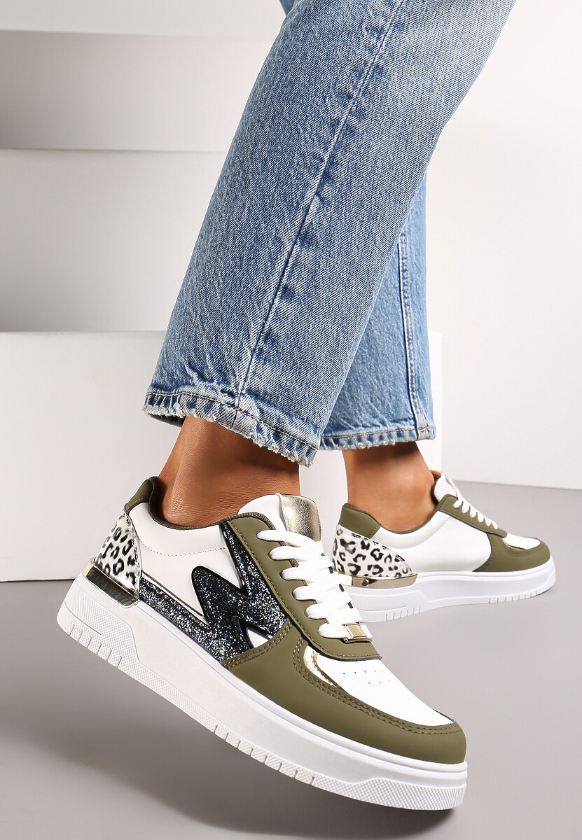 Białe Płaskie Sneakersy z Metalową i Brokatową Wstawką Nebritta