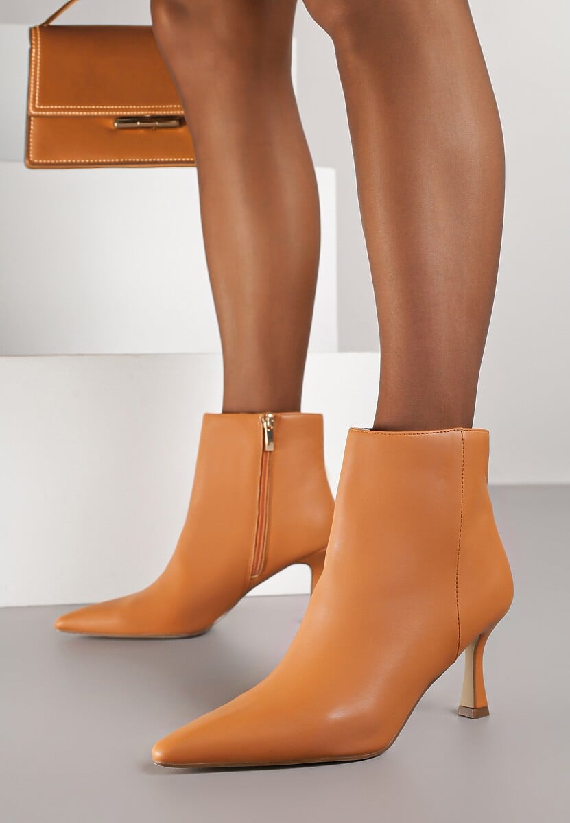 Czarne Botki do Kostki Vices na Klepsydrowym Obcasie z Noskiem w Szpic Vidvire