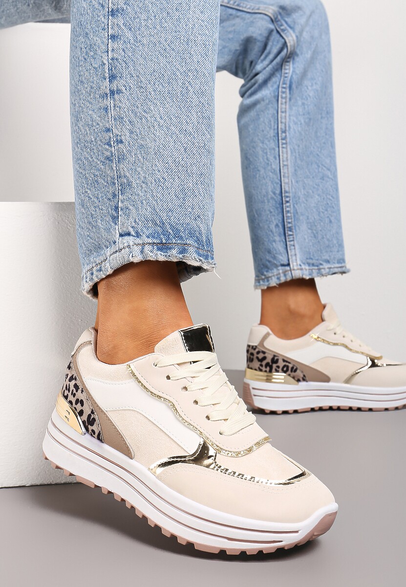 Białe Sneakersy na Wysokiej Podeszwie z Błyszczącymi Wstawkami Lovana