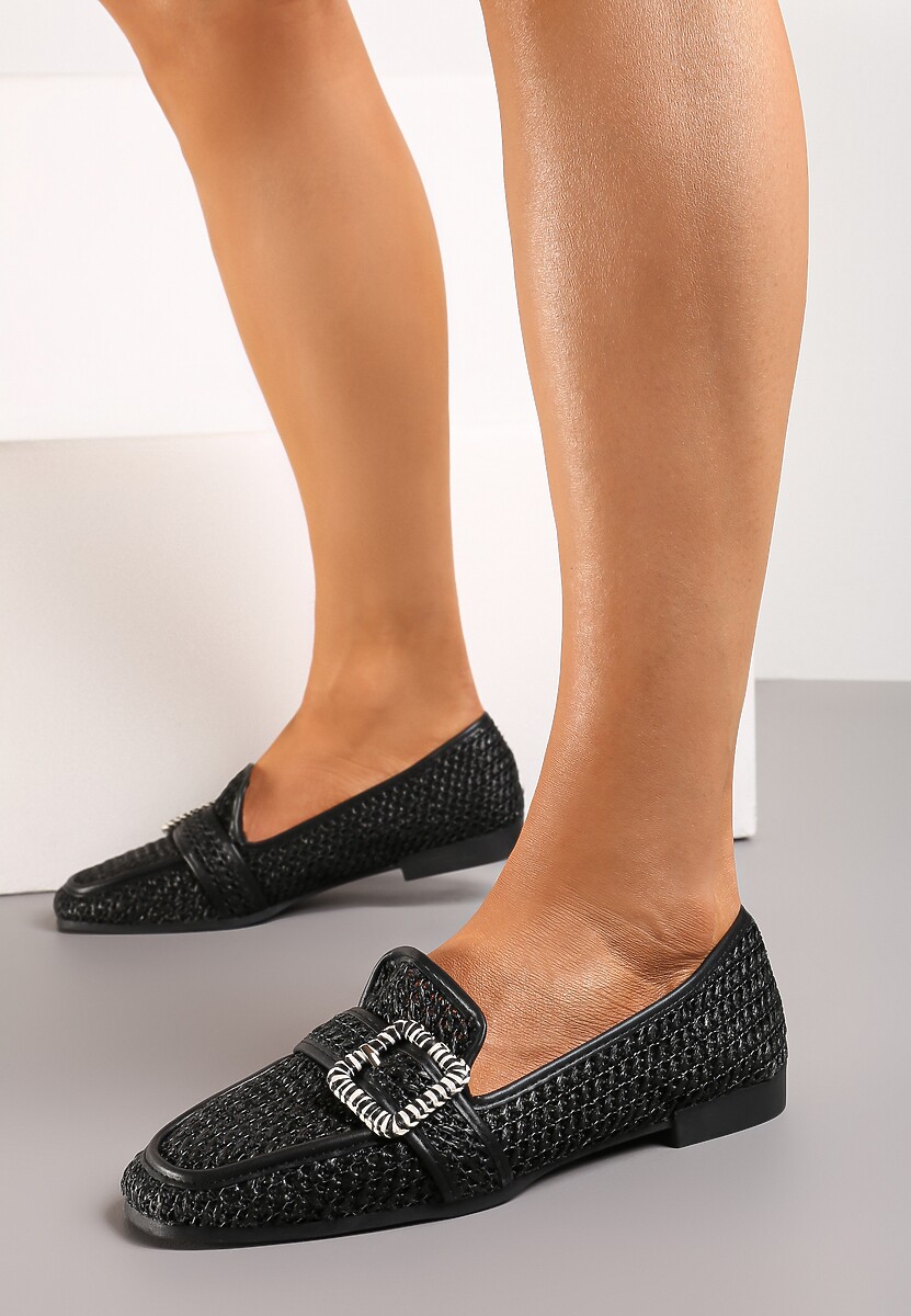 Czarne Mokasyny z Szeroką Klamrą Nawina