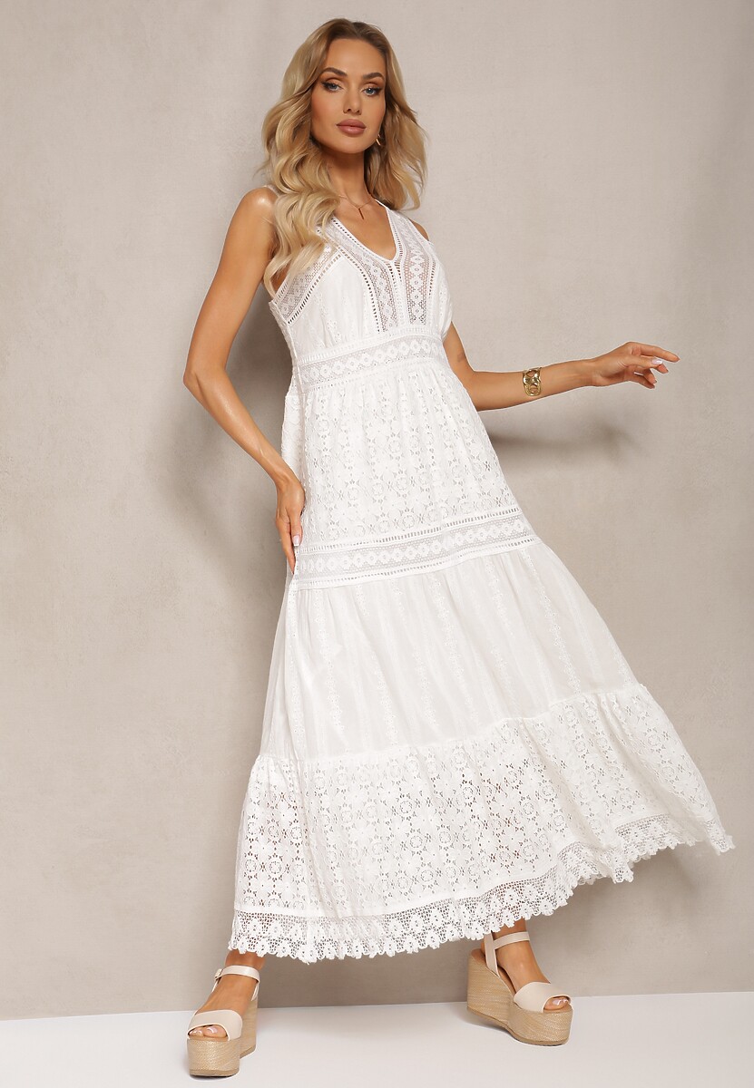 Biała Rozkloszowana Sukienka z Koronki z Trójkątnym Dekoltem i Falbanką Piolena