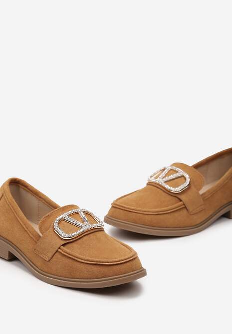 Brązowe Mokasyny Ozdobione Klamerką i Cyrkoniami z Ekozamszu Ahira