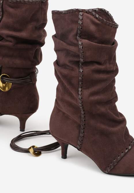 Brązowe Botki na Kaczuszce Slouchy Ozdobione Metaliczną Aplikacją i Sznurkiem Avodvire