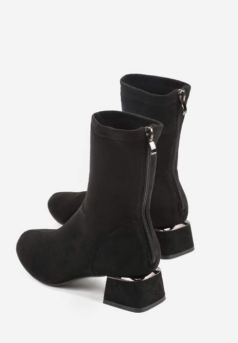 Czarne Eleganckie Botki VICES Skarpetkowe z Imitacji Zamszu na Klocku z Metalicznym Zdobieniem Rivite