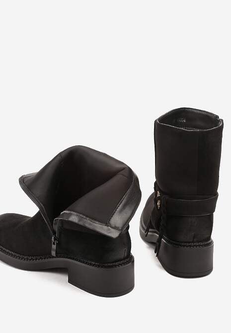 Czarne Botki Bikery z Guzikiem i Sznurkami Alissarie