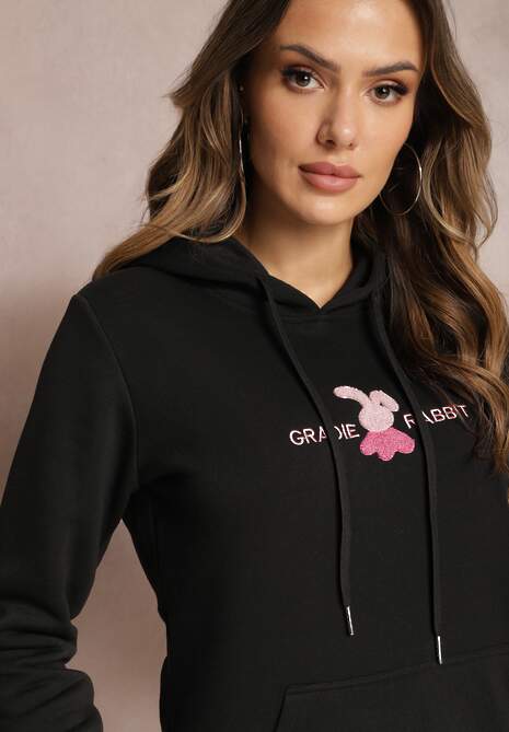 Czarna Ocieplona Bluza z Kapturem Ozdobiona Naszywką i Napisem Eirellia
