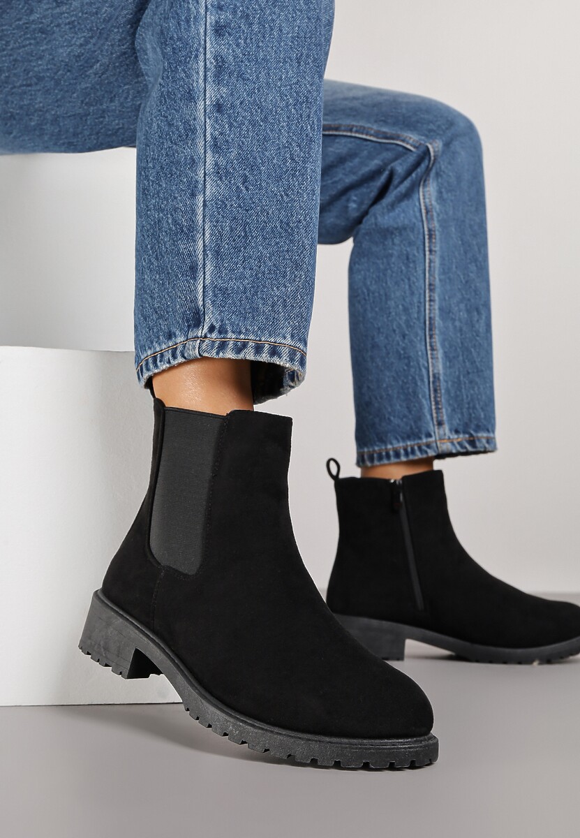 Czarne Botki Sztyblety Ozdobione Elastycznym Elementem Clasina